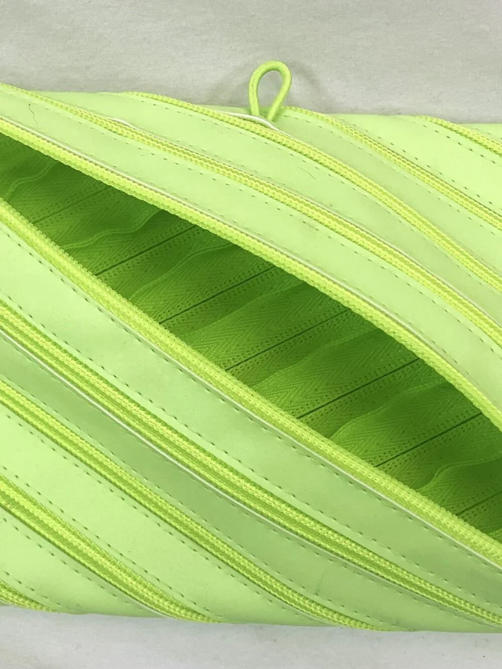 Zip It Candy Lime Green Jumbo Binder Pouch 6